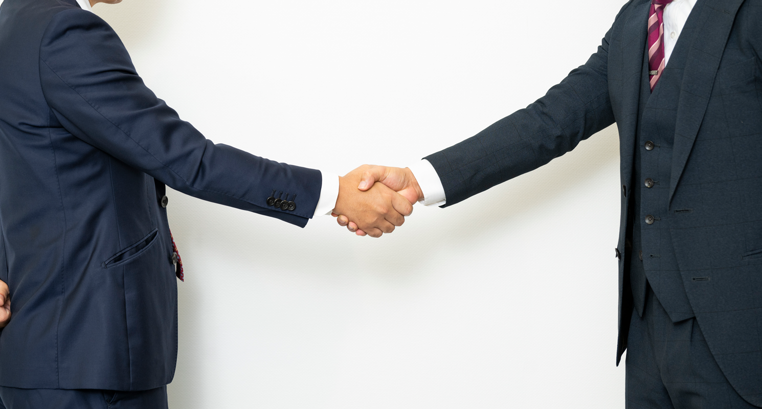 ビジネスマンの握手